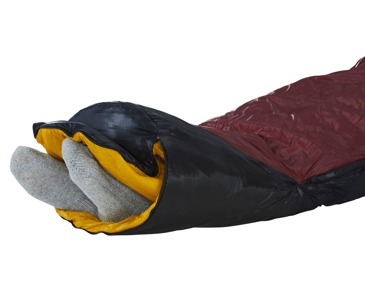 Oscar -2° Curve Sleeping Bag - Rio Red