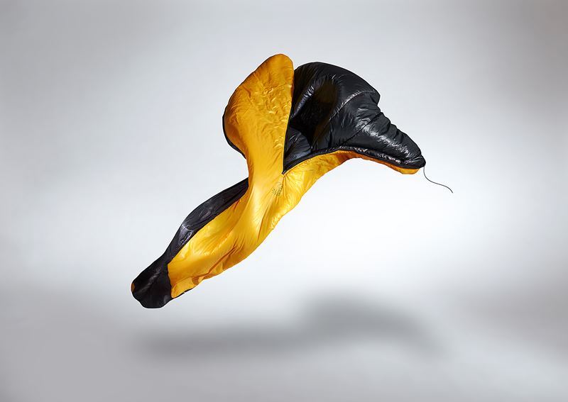 Artistic floating shot of the Oscar plus 10 mummy shape lightweight fibre sleeping bag.