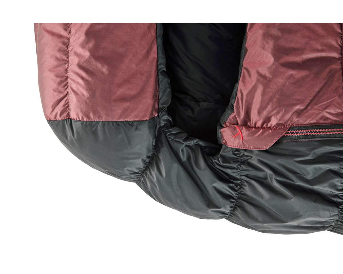 Voyage 500 Sleeping Bag - Right Zip | Ribbon Red