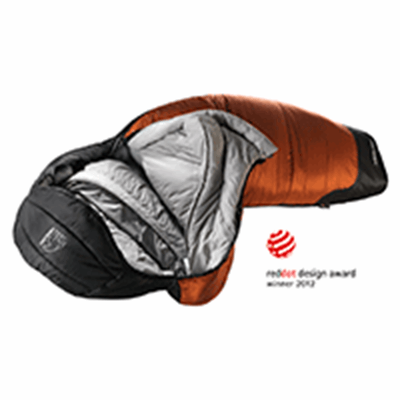 The Nordisk Bering sleeping bag with the Red Dot Design Award 2012 logo.
