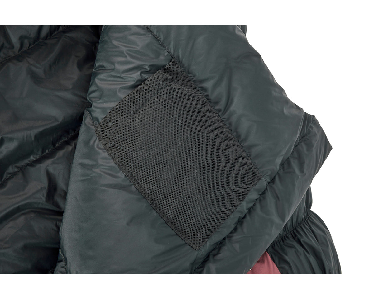 Voyage 500 Sleeping Bag - Right Zip | Ribbon Red
